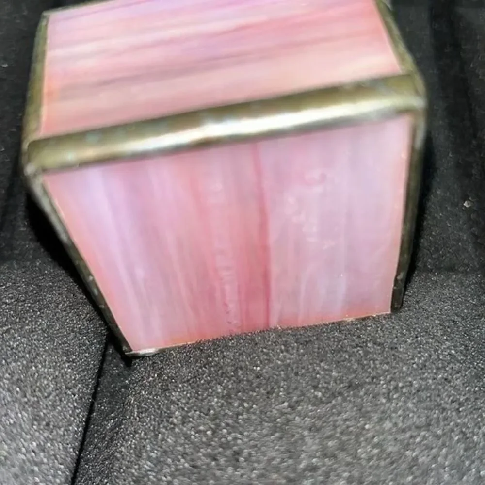 Stained pink glass press flowers 2”x2”x2” trinket box vintage